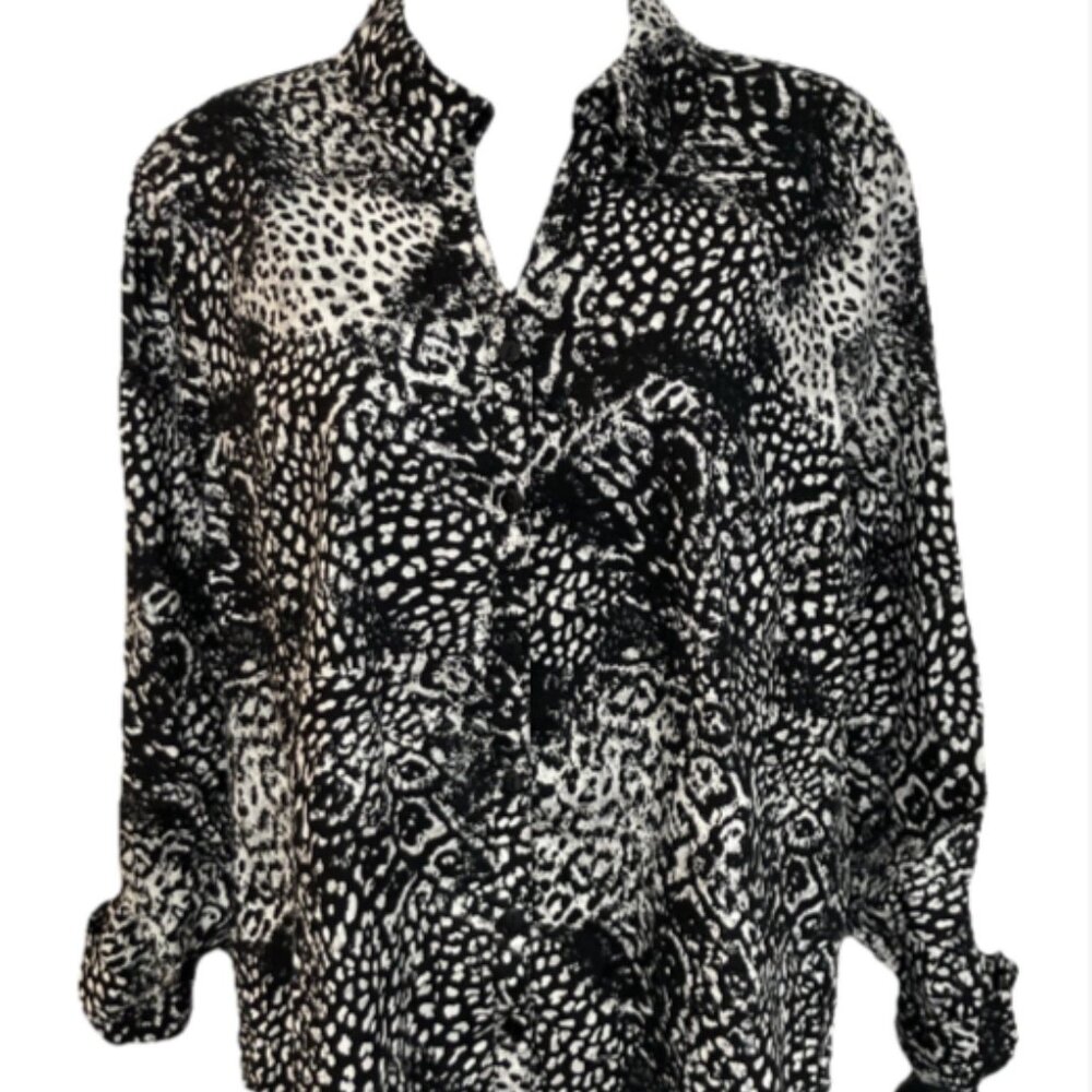 Erika Medium Dual Color Animal Print Long Roll Tab Sleeve Collared Casual blouse